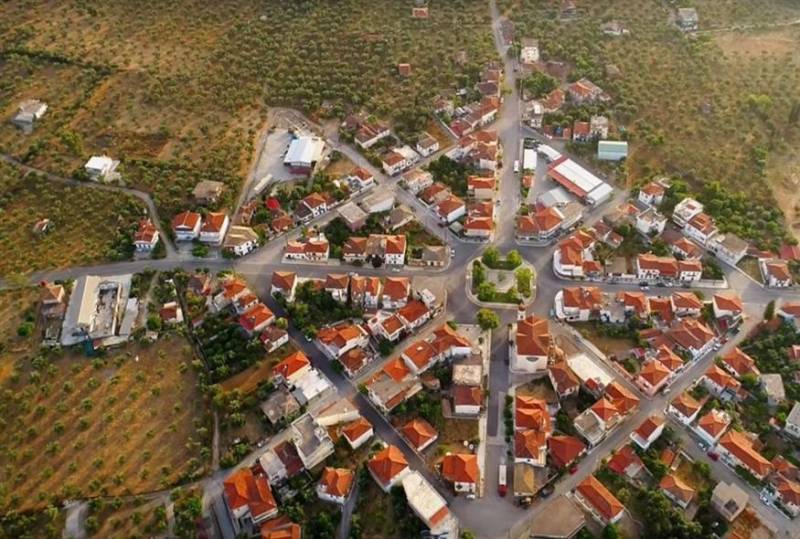 Νέα Κορώνη: Το άγνωστο πολεοδομικό αριστούργημα της Ελλάδας (drone video)
