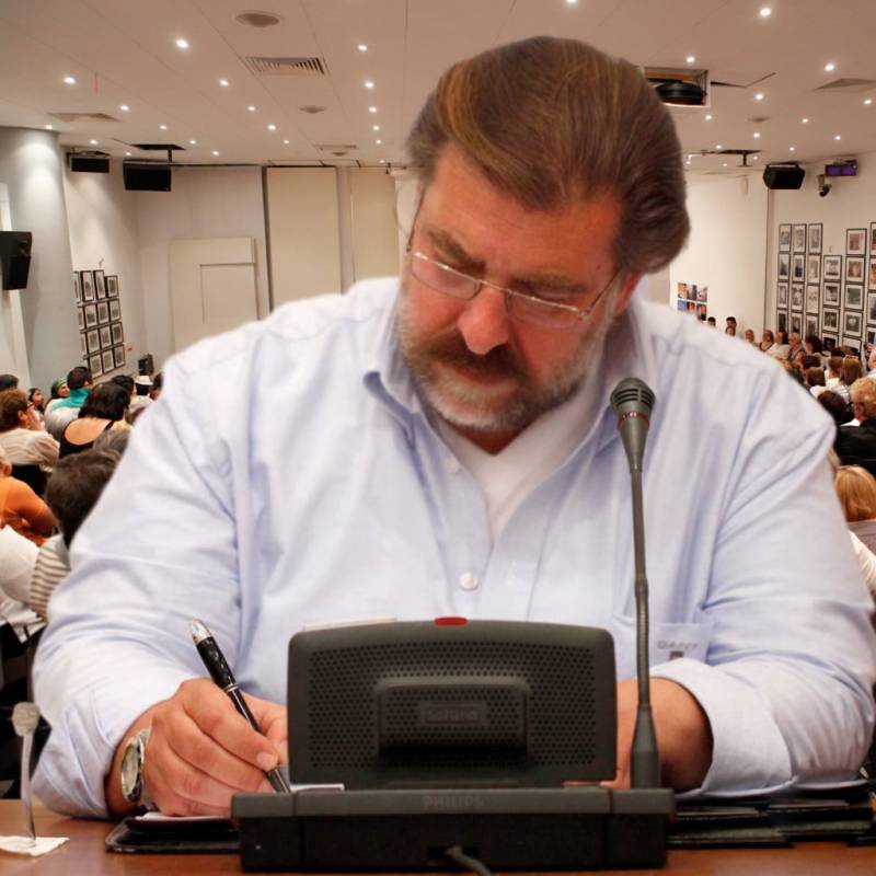 Στέλιος Χαλκίτης: &quot;Η εξουσιαστικότητα είναι η κύρια αιτία της κακοπάθειας των σχέσεων&quot;