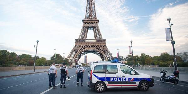 Γαλλία: Τρεις ανήλικοι συνελήφθησαν επειδή έκαναν φάρσες για βόμβες σε σχολεία