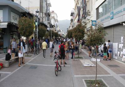 Μήνυμα κατά του ρατσισμού και του φασισμού στο κέντρο της Καλαμάτας