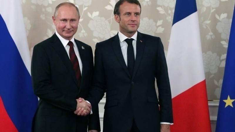Μακρόν και Πούτιν συμφώνησαν να συνεχιστεί ο διάλογος για το Ουκρανικό