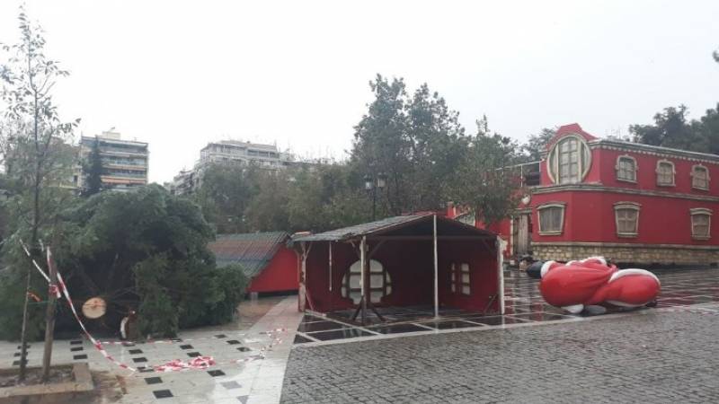 Σε ρυθμούς Χριστουγέννων μπαίνει σταδιακά η Θεσσαλονίκη