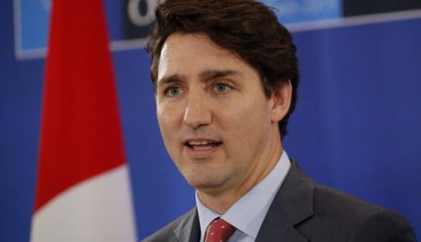 Καναδάς: Επίθεση με πέτρες στον Τζάστιν Τριντό! (βίντεο)