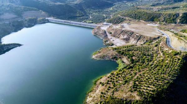 Τα φράγματα - ανέκδοτα να γίνουν πραγματικότητα