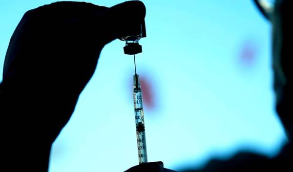Κορονοϊός - SOS για τους ανεμβολίαστους: Τουλάχιστον 11 φορές μεγαλύτερος ο κίνδυνος μυοκαρδίτιδας