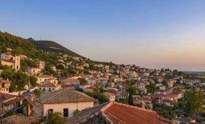 Δημοτικό Συμβούλιο Τριφυλίας: Μείωση αντικειμενικών αξιών κατά 100 ευρώ