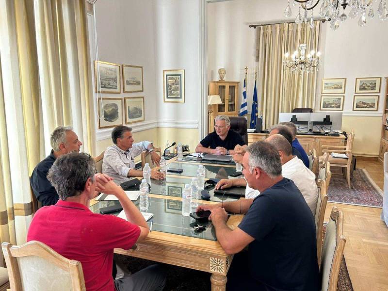 Συνάντηση Πτωχού με προέδρους Επιμελητηρίων της Πελοποννήσου