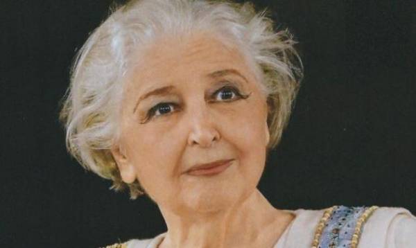 Πέθανε η ηθοποιός Αννα Συνοδινού