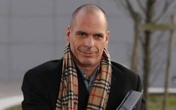 Μηνυτήρια αναφορά κατά Βαρουφάκη κατέθεσε σήμερα ο Μεσσήνιος δικηγόρος Παν. Γιαννόπουλος