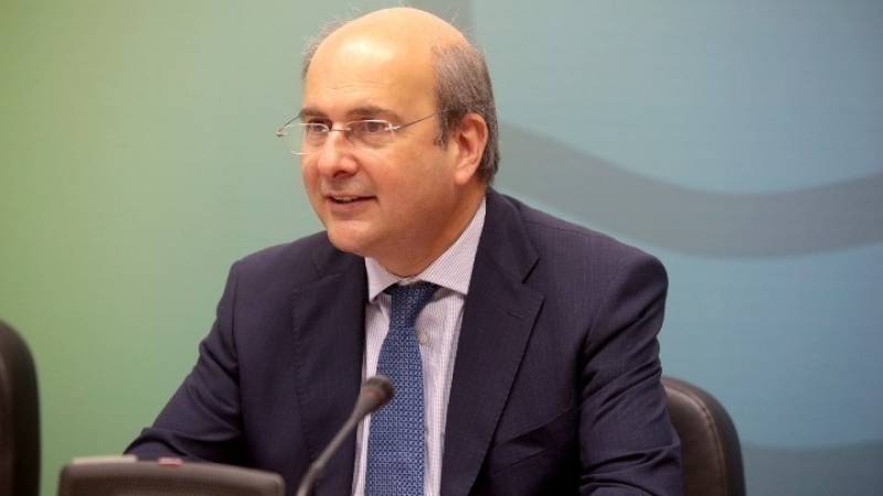 Χατζηδάκης: Μια υπεύθυνη δήλωση του πολίτη θα αρκεί πλέον αντί για πλήθος δικαιολογητικών στο Δημόσιο