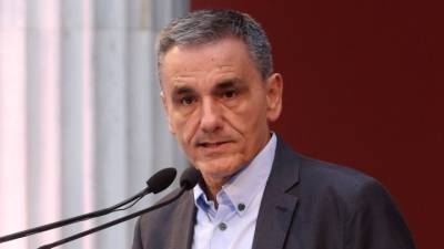 Τσακαλώτος: H αντιστροφή του κλίματος δεν θα γίνει με κινήσεις εντυπωσιασμού, ούτε με ευχές