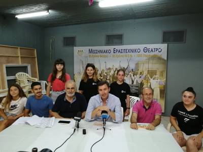 &quot;Ο μολυβένιος στρατιώτης&quot; από την Παιδική Σκηνή του ΜΕΘ (βίντεο)