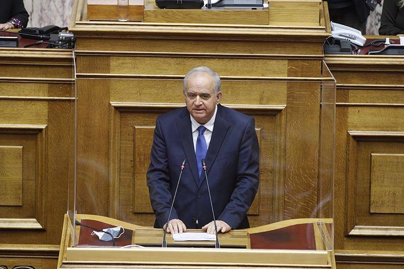 Ρύθμιση για ανεξόφλητα χρέη ζητεί ο Λαμπρόπουλος