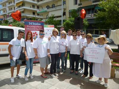 Ενημερωτική καμπάνια για την εθελοντική αιμοδοσία στην Καλαμάτα (βίντεο-φωτογραφίες)