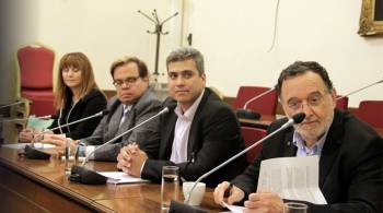 Γεωργιάδης: Αυτά είναι καραγκιοζιλίκια - Λαφαζάνης: Εσείς είστε καραγκιόζης