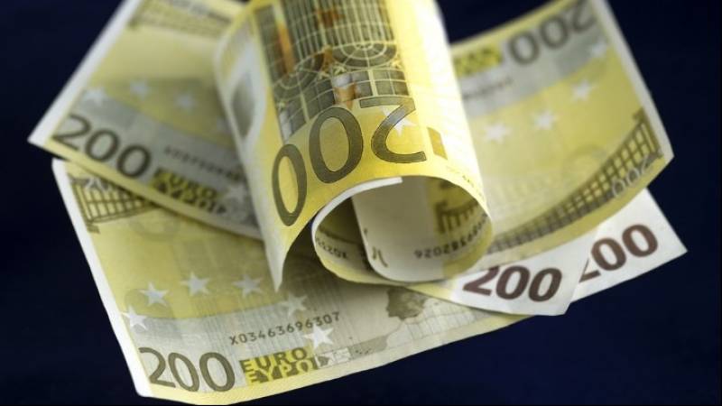 Handelsblatt: Επιπλέον 60 δισεκ. ευρώ από φορολογικά έσοδα στα γερμανικά ταμεία έως το 2022