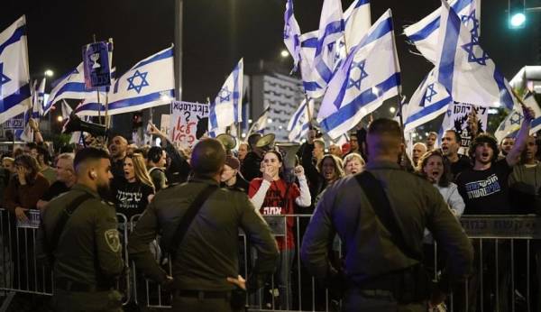 Ισραήλ: Χιλιάδες πολίτες βγήκαν στους δρόμους για να διαδηλώσουν εναντίον της κυβέρνησης