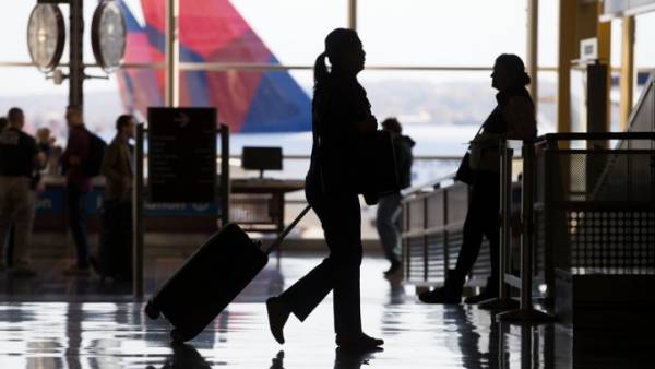 Ουάσιγκτον: Βυθίστηκε στο σκοτάδι το αεροδρόμιο Ρόναλντ Ρίγκαν