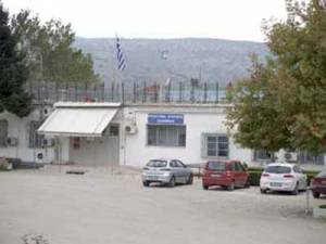 Ιωάννινα: Κρατούμενος επιτέθηκε σε προφυλακισμένο για ναρκωτικά αστυνομικό