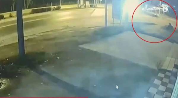 Σε κρίσιμη κατάσταση εξακολουθεί να νοσηλεύεται ο 16χρονος στη ΜΕΘ του Ιπποκρατείου- Υποβλήθηκε σε ιατροδικαστική εξέταση