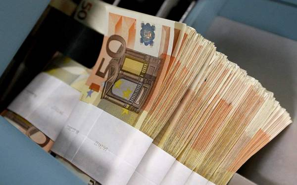 Κάτω από τα 5 δισ. ευρώ ο ELA - Μειώθηκε κατά 100 εκατ. ευρώ
