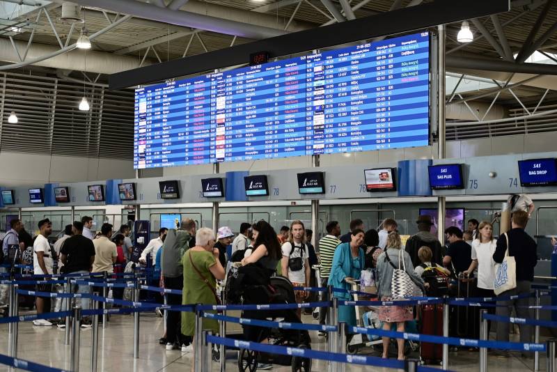 Περιορισμένα προβλήματα στις πτήσεις από τον ΔΑΑ Ελ. Βενιζέλος εξαιτίας των διεθνών προβλημάτων στα πληροφοριακά συστήματα