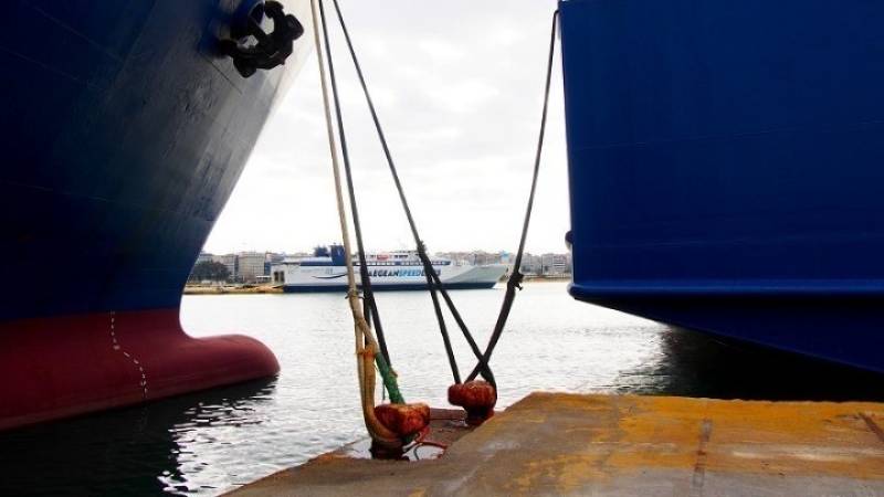 Δεμένα τα πλοία στα λιμάνια για 48 ώρες, λόγω απεργίας