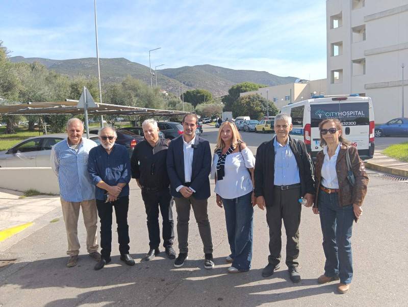 Επίσκεψη Σακελλαρίδη στο Νοσοκομείο Καλαμάτας: Επέκρινε την κυβέρνηση για τα προβλήματα ΕΣΥ