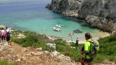 Ενας περίπατος στη νήσο Πρώτη με τον Ορειβατικό Καλαμάτας