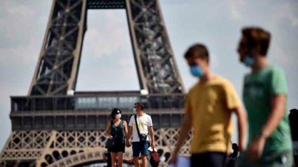 Γαλλία: Ο Πύργος του Άιφελ ανοίγει έπειτα από εννέα μήνες που παρέμεινε κλειστός λόγω κορoνοϊού