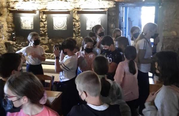 Επίσκεψη μαθητών στο μουσείο της Αρχειοθήκης Καρούσου στη Βέργα