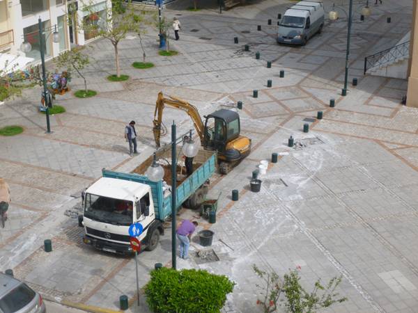 Φυτεύουν δέντρα στους Ταξιάρχες