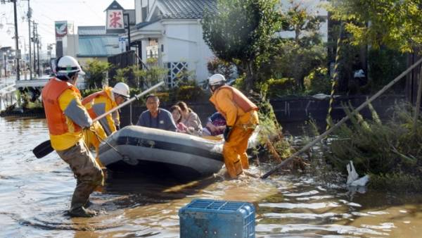 Ιαπωνία: Τουλάχιστον 35 νεκροί από το πέρασμα του τυφώνα Χαγκίμπις