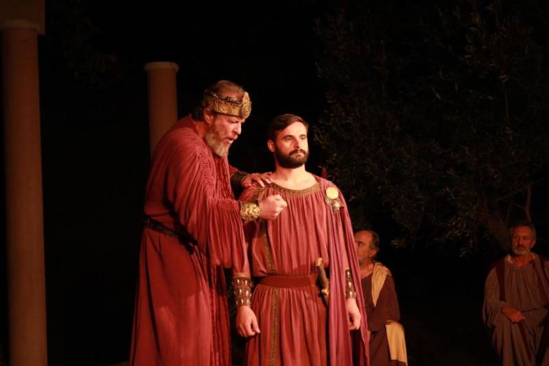 "Αντιγόνη" απόψε στο Αρχαίο Θέατρο της Μεσσήνης