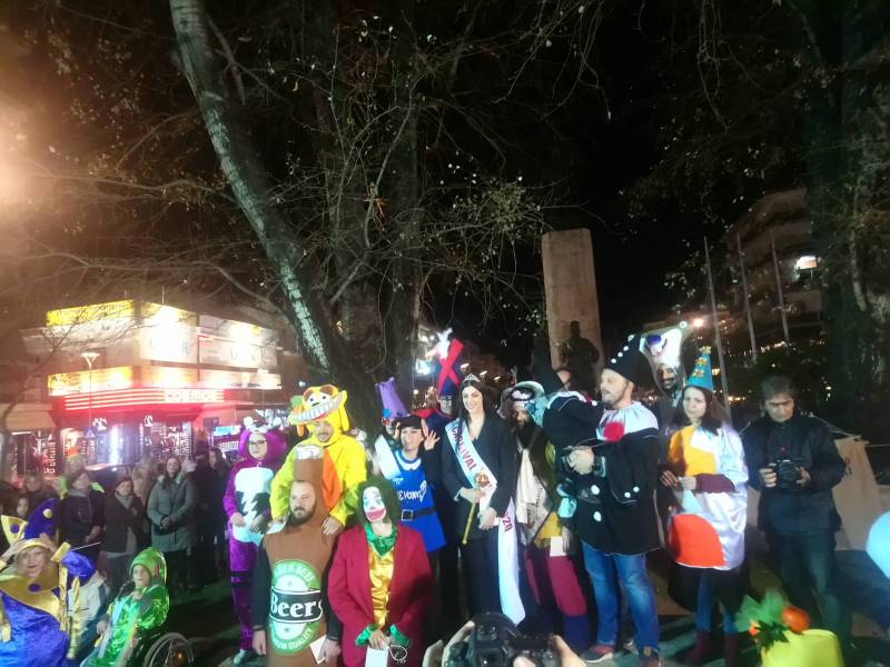 Καλαματιανό Καρναβάλι: Tα γκρουπ παρέλαβαν τα λάβαρά τους (φωτο)