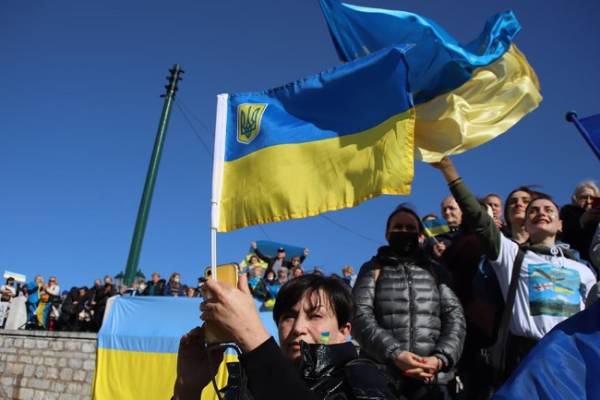 Συγκέντρωση αλληλεγγύης για την Ουκρανία στο Σύνταγμα
