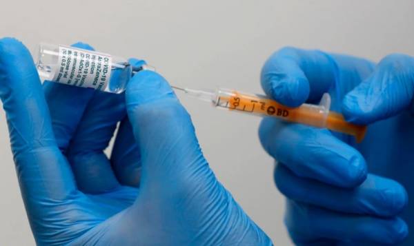 Σχεδόν 17 εκατ. δόσεις εμβολίων χορήγησε η Ευρώπη μέσα σε μία εβδομάδα