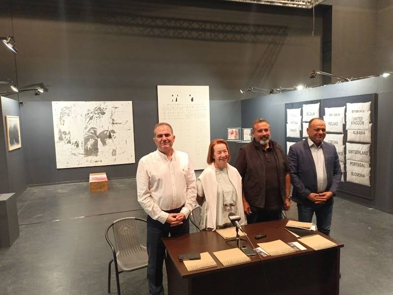 «Κιβωτός του Λόγου»: Η τέχνη συνομιλεί με τη γραφή στο Μέγαρο Χορού Καλαμάτας