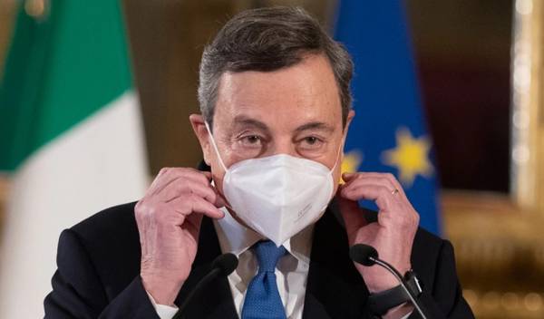 Ιταλία: Ο πρωθυπουργός Μάριο Ντράγκι εμβολιάστηκε κατά του κορονοϊού