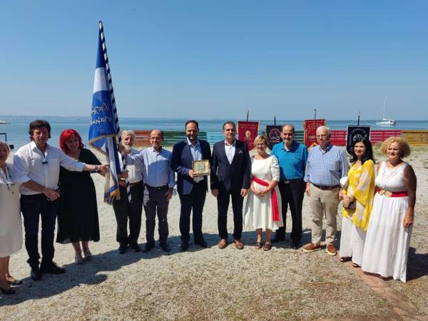 Αντιπροσωπεία από την Καλαμάτα στο Πανελλήνιο Αντάμωμα Μικρασιατών