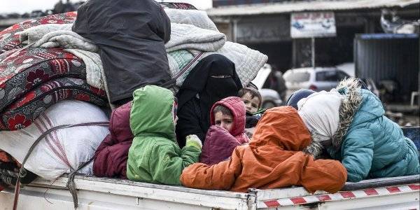 Τουλάχιστον 220 πρόσφυγες-μετανάστες έφθασαν τη νύχτα στη Λέσβο