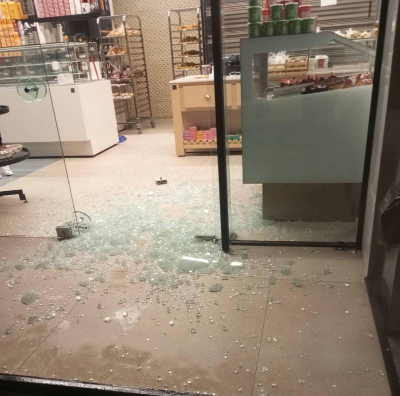 Μπαράζ διαρρήξεων σε καταστήματα στον Μελιγαλά