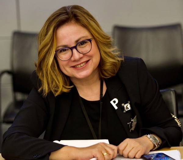 Η ευρωβουλευτής Μαρία Σπυράκη στην “Ε”: “Με προίκα την καλή φήμη η Ελλάδα την επόμενη μέρα”