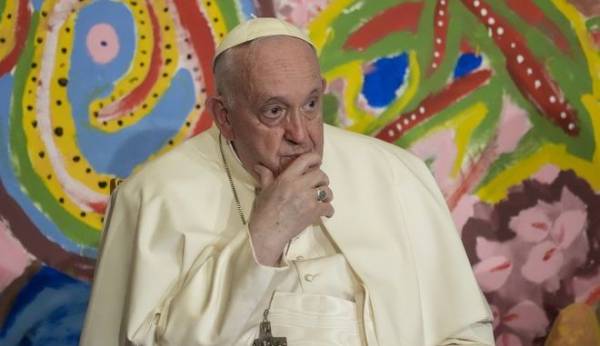 Ο πάπας Φραγκίσκος καταδίκασε το κάψιμο του Κορανίου