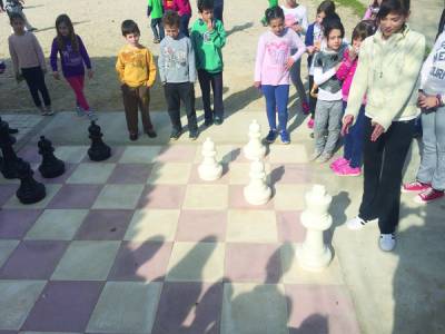 Επιδαπέδια σκακιέρα στο 3ο Δημοτικό Φιλιατρών