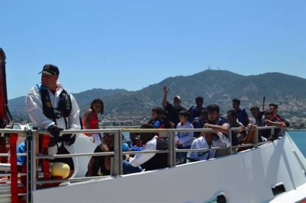 Πάργα: Εντοπίστηκε ιστιοπλοϊκό σκάφος με 93 μετανάστες και πρόσφυγες