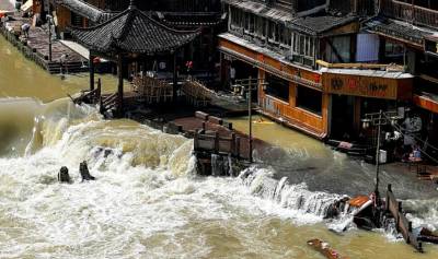 Κίνα: 10 νεκροί από τις καταρρακτώδεις βροχές