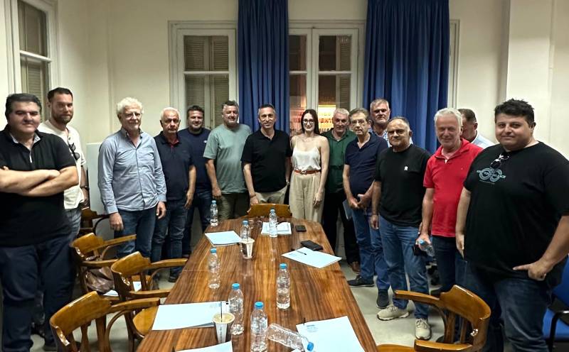 Συνάντηση Μαντά με εκπροσώπους του Συλλόγου Ελαιοτριβέων Μεσσηνίας - Στο επίκεντρο Ελαιοκομικό Μητρώο
