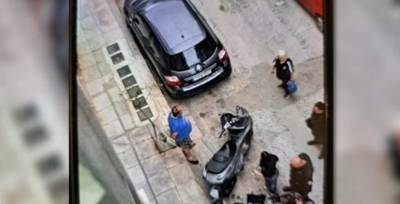 Ένταλμα σύλληψης για τον 59χρονο που ξυλοκόπησε 23χρονη για μια θέση πάρκινγκ στο Παγκράτι (Βίντεο)