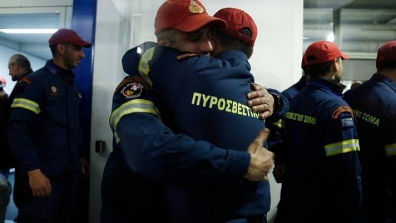 Μαρτυρίες από τα χαλάσματα των Ελλήνων διασωστών της ΕΜΑΚ στον καταστροφικό σεισμό της Τουρκίας
